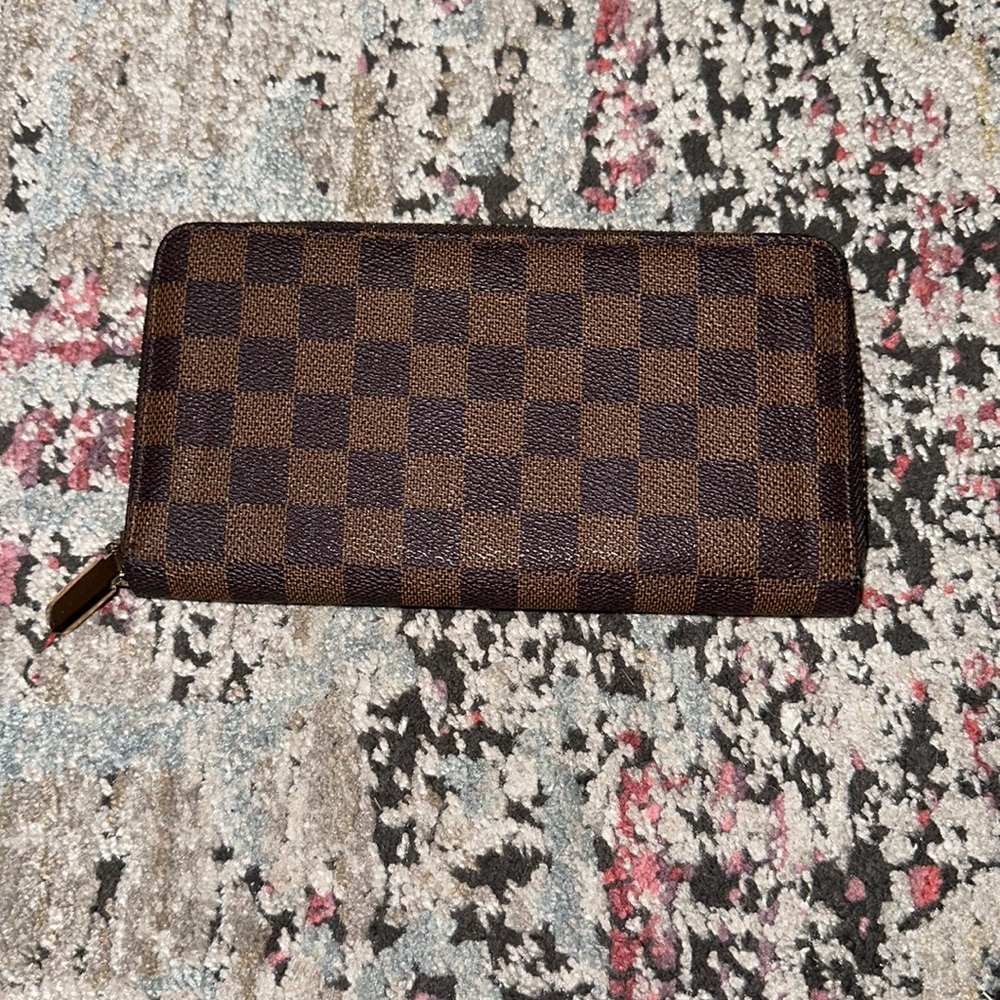 Brown checkered wallet